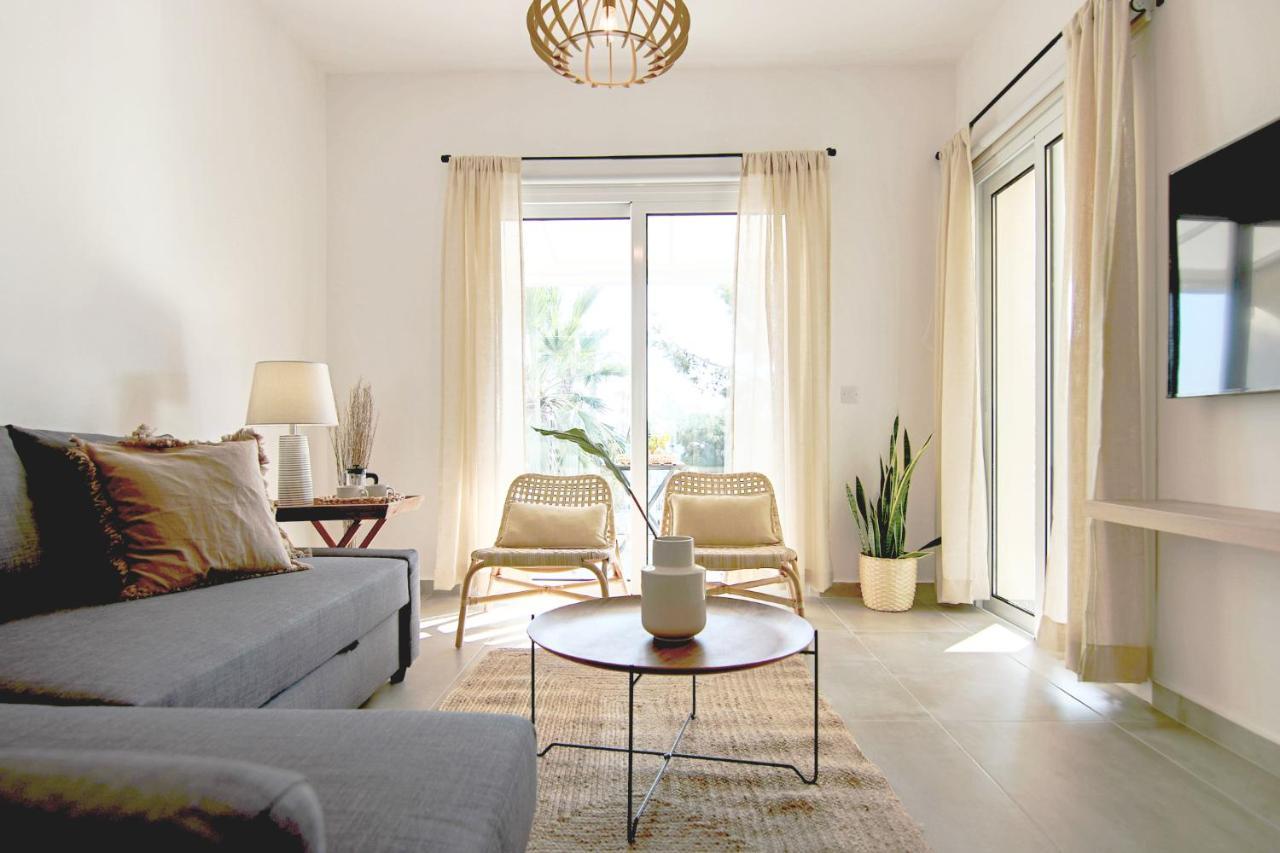 Phaedrus Living Seaview Luxury Flat Limnaria 153 Paphos Exterior foto