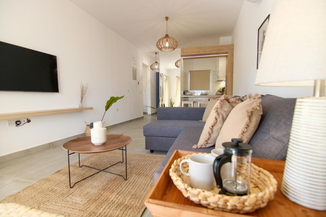 Phaedrus Living Seaview Luxury Flat Limnaria 153 Paphos Exterior foto